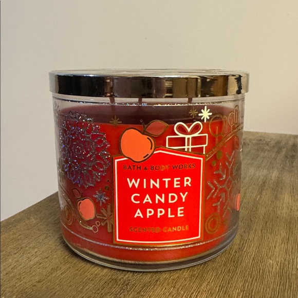 Bath & Body Works Winter Candy Apple Red Candle - Picture 9 of 9